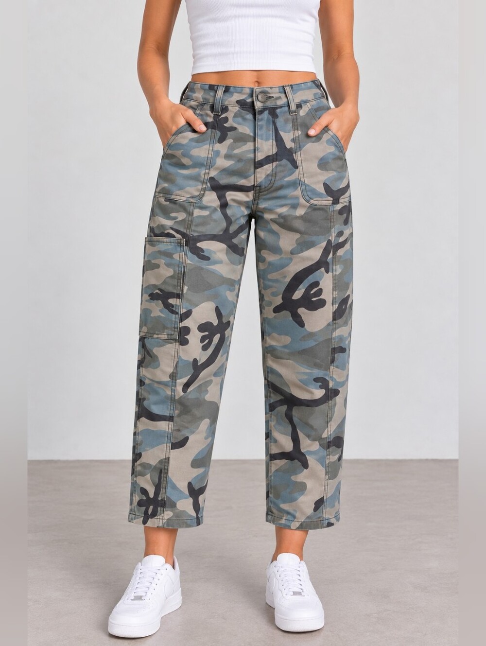 Flamingals Camo High-Rise Utility Cropped Pants Green Camo NWT Medium